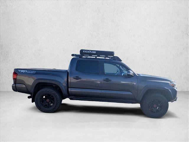 Used 2019 Toyota Tacoma TRD Off-Road w/ Technology Package AWD/4WD image 4