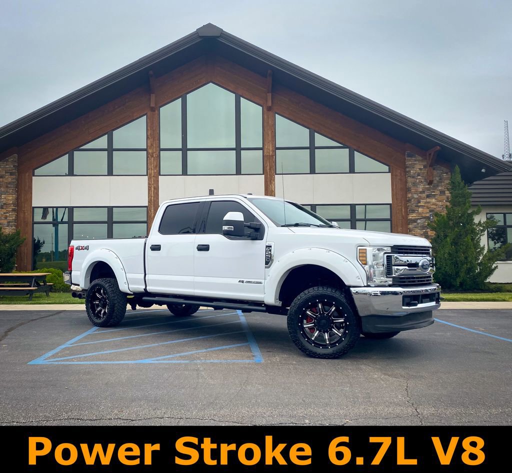 Used 2018 Ford F250 XLT AWD/4WD image 1