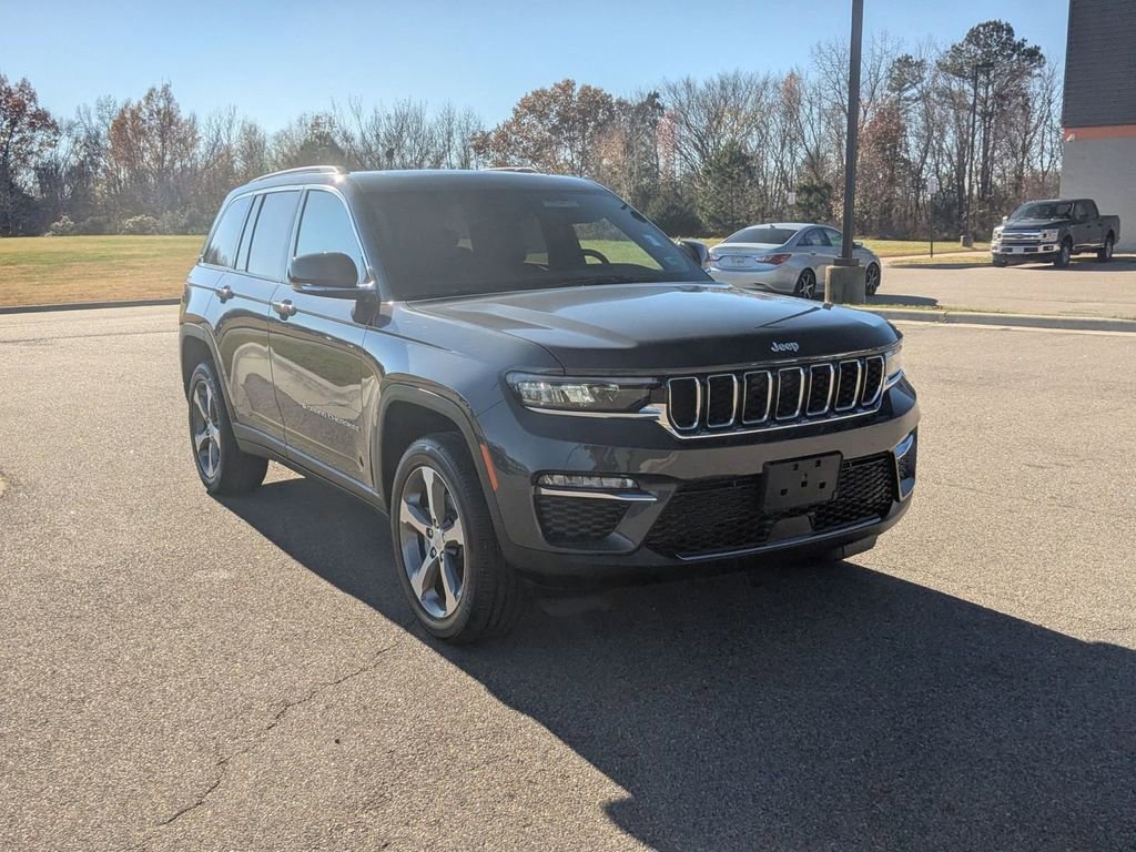 New 2025 Jeep Grand Cherokee Limited image 7