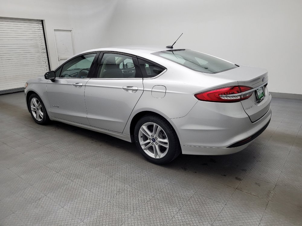 Used 2018 Ford Fusion S image 3
