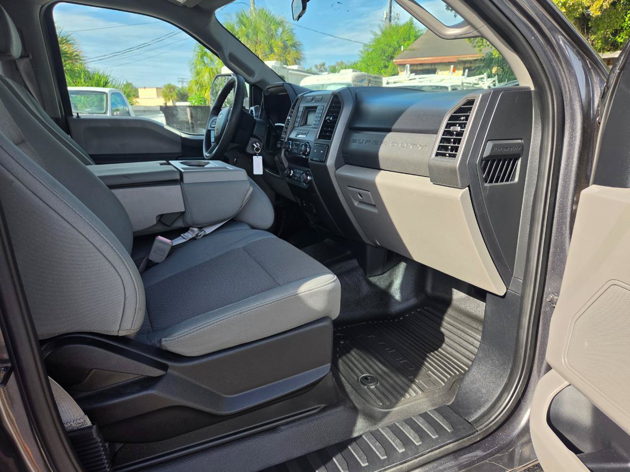 Used 2019 Ford F250 XL w/ Power Equipment Group AWD/4WD image 16