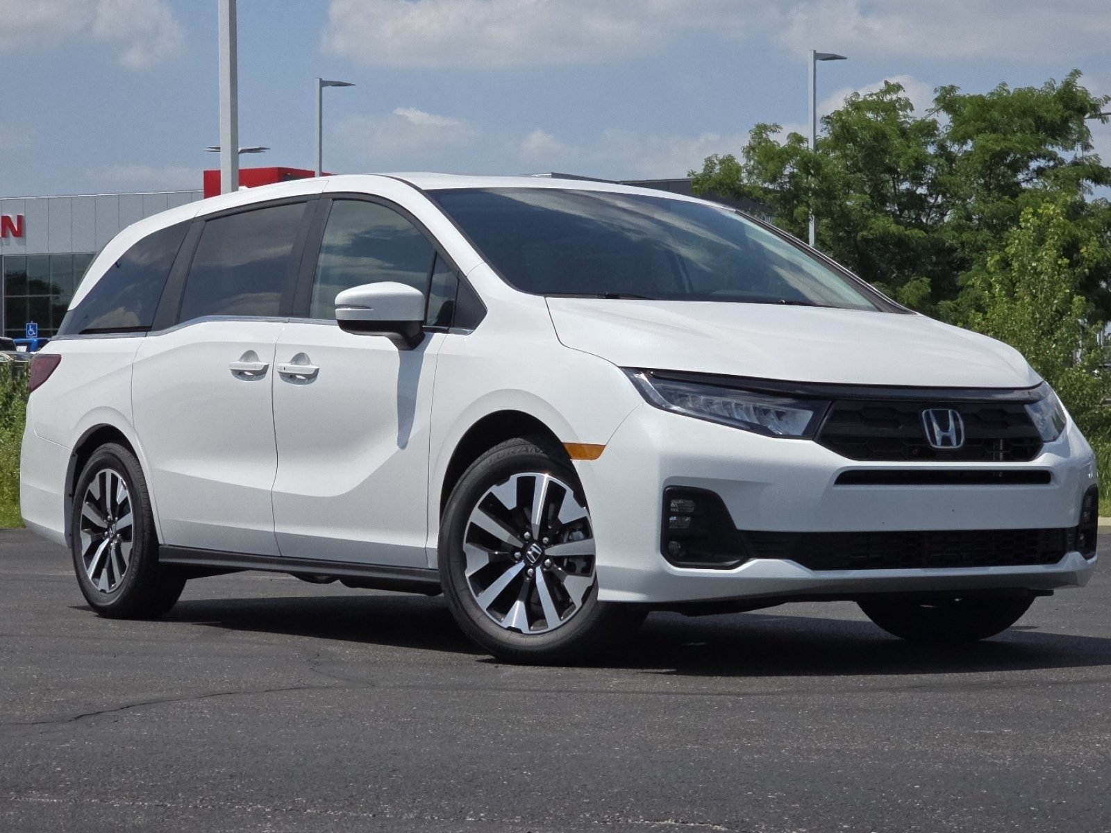 New 2026 Honda Odyssey EX-L image 2