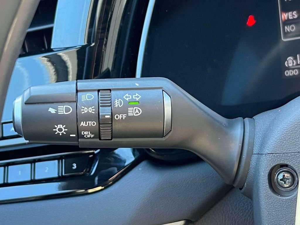 Used 2023 Lexus RX 350 Premium w/ Accessory Package AWD/4WD image 22