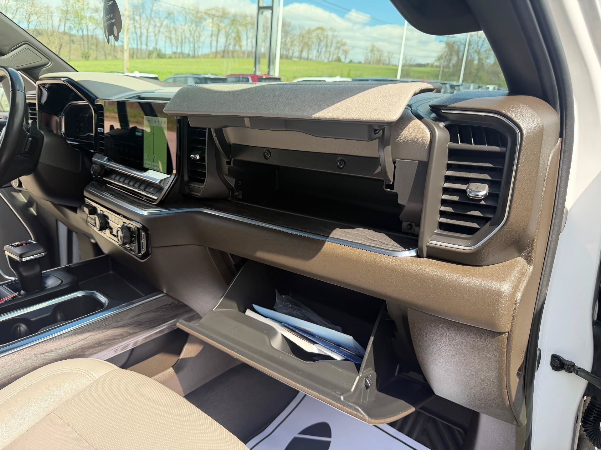 Certified 2024 Chevrolet Silverado 1500 LTZ w/ LTZ Convenience Package II AWD/4WD image 41