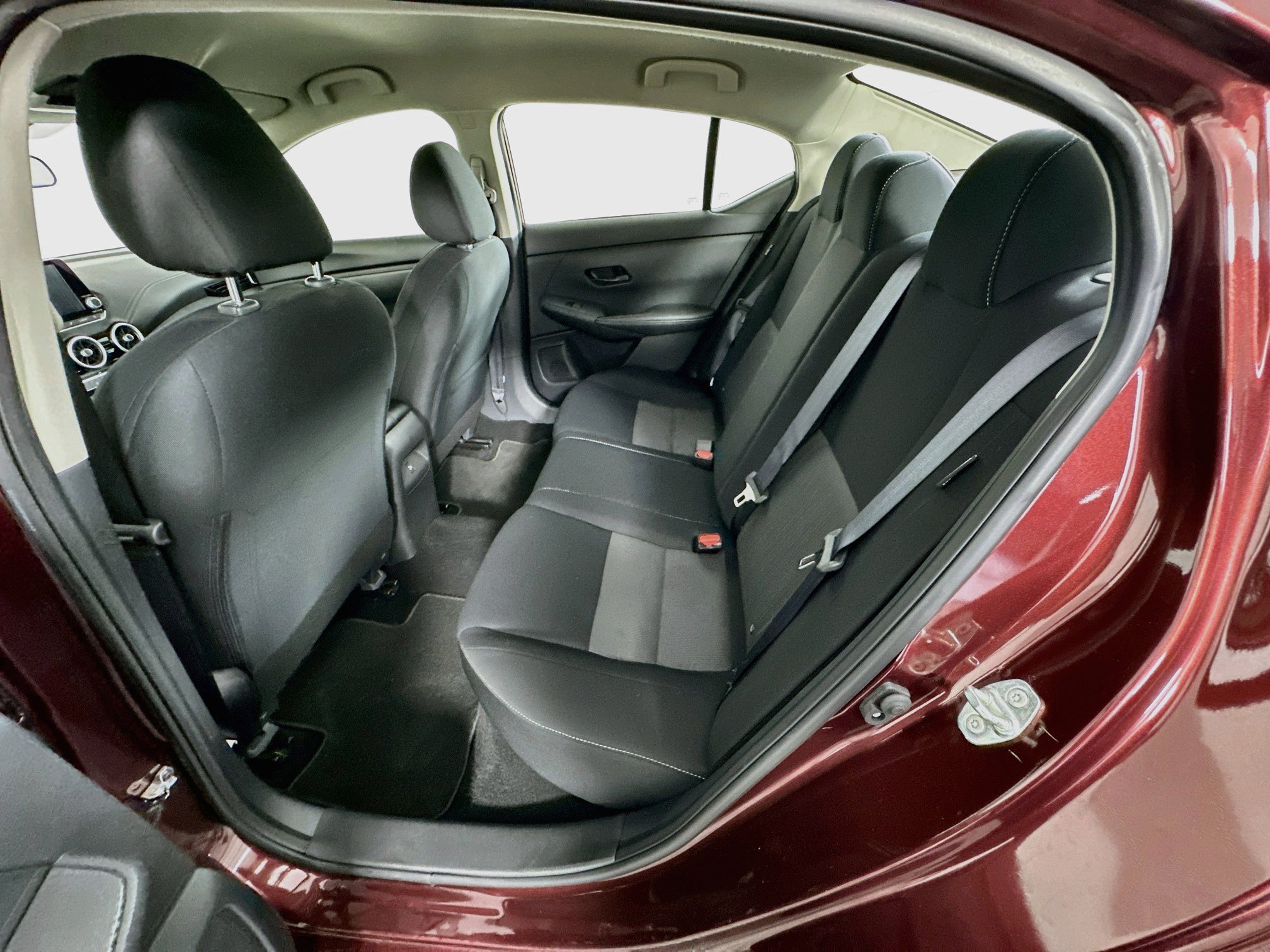 Used 2025 Nissan Sentra SV FWD image 28