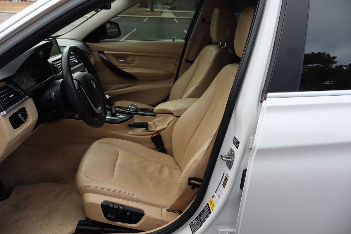 Used 2015 BMW 335i xDrive Sedan AWD/4WD image 19