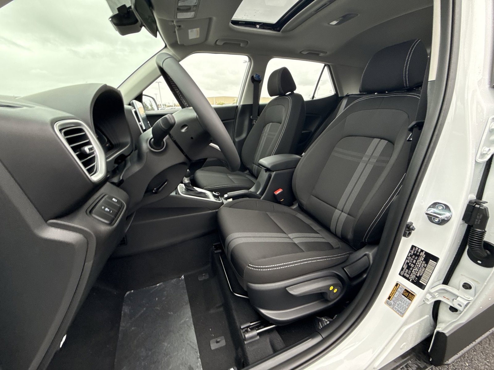 New 2026 Hyundai Venue SEL FWD image 12