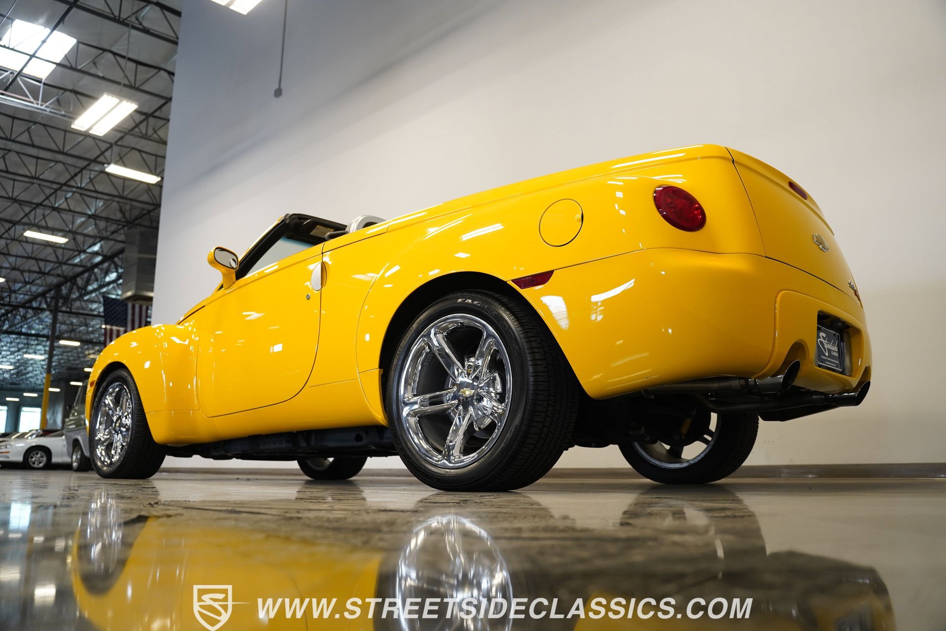 Used 2005 Chevrolet SSR w/ Preferred Equipment Group image 12
