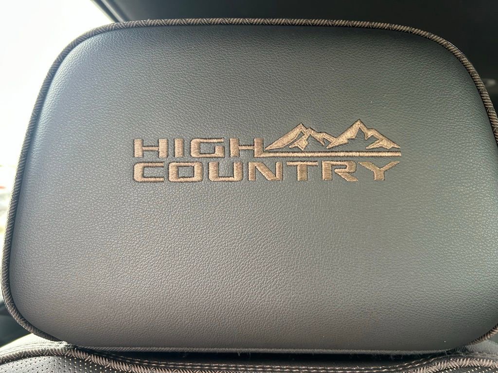Used 2021 Chevrolet Suburban High Country RWD image 51
