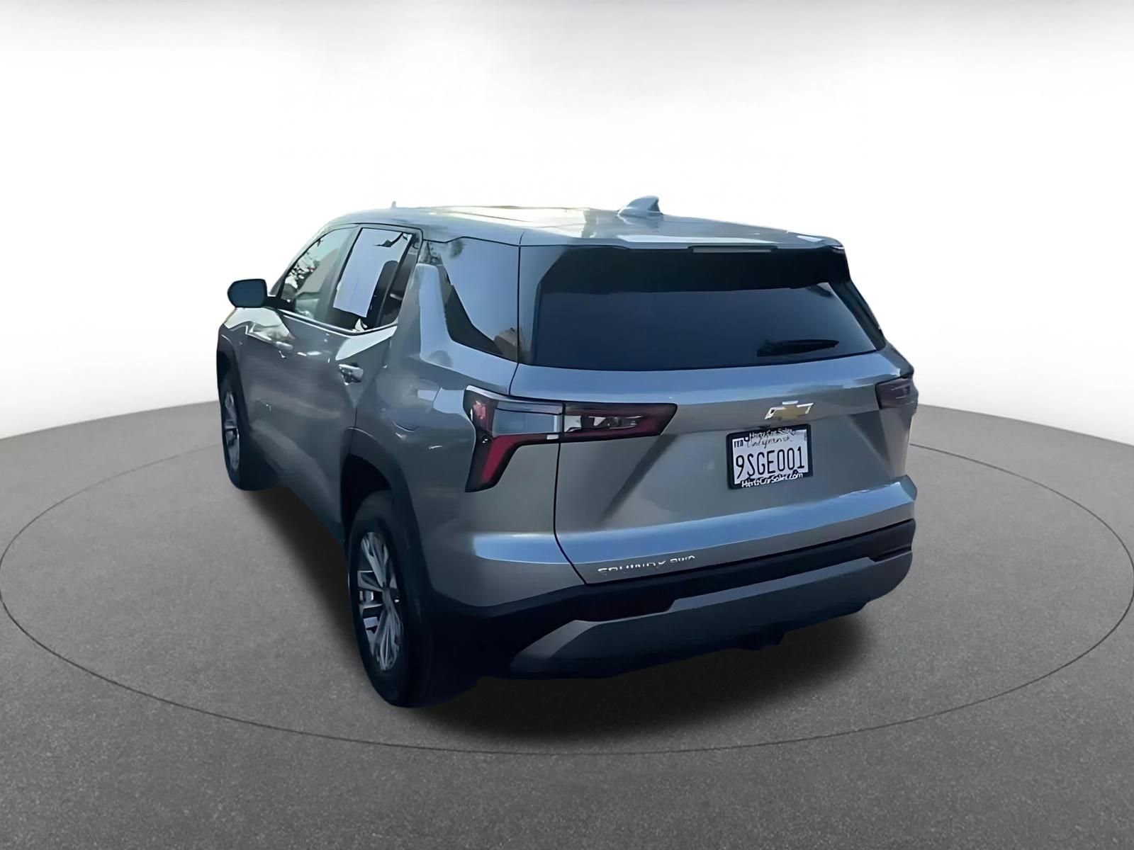 Used 2025 Chevrolet Equinox LT image 11