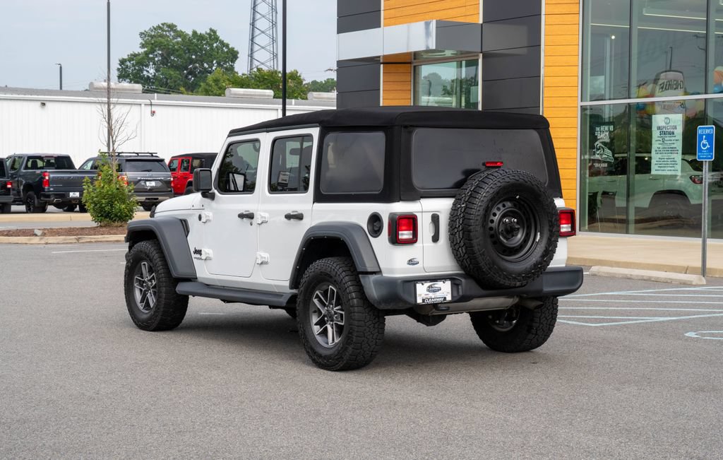 Used 2022 Jeep Wrangler Unlimited Sport AWD/4WD image 4