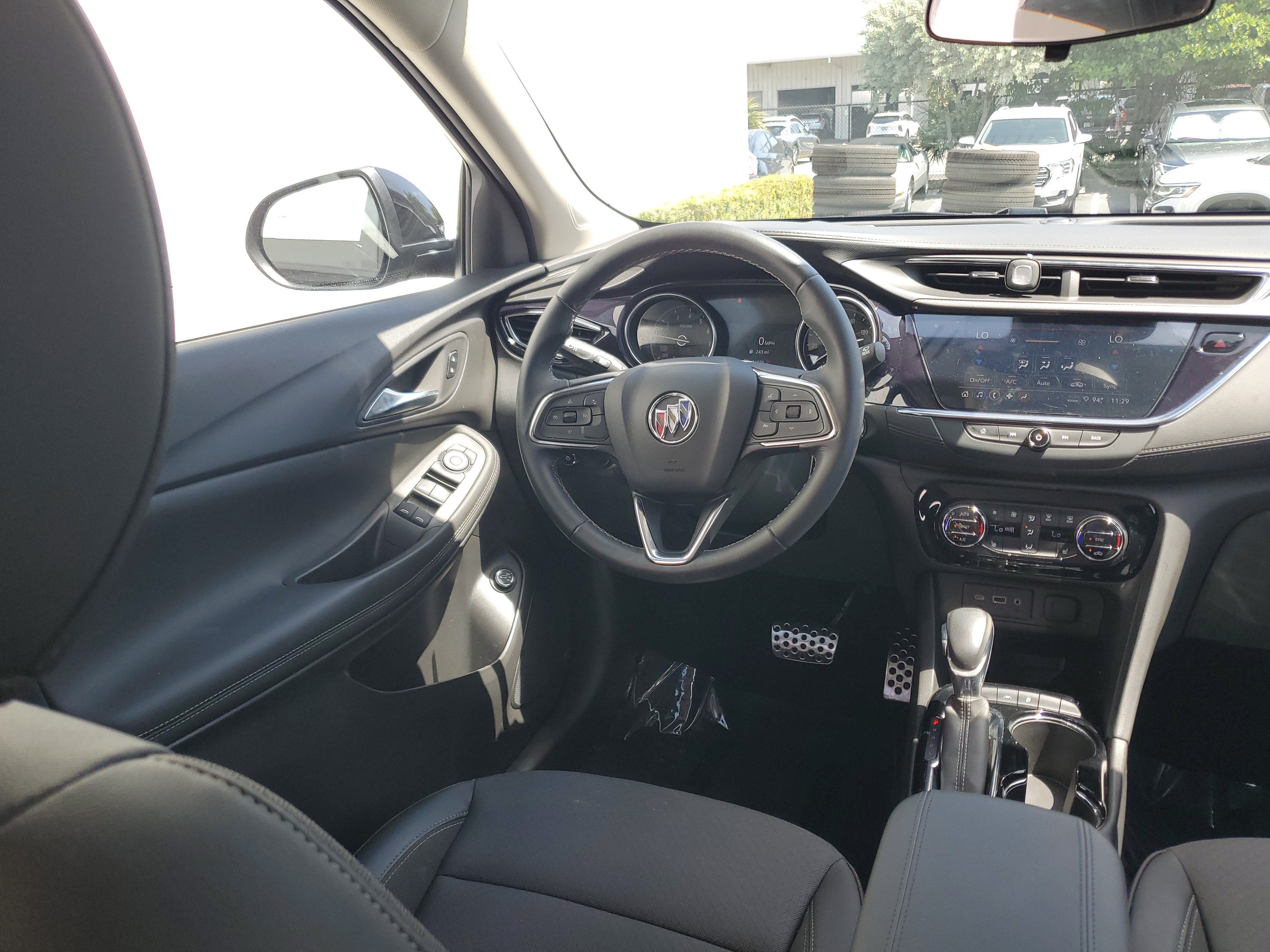 Certified 2023 Buick Encore GX Select w/ Sport Touring Package FWD image 15