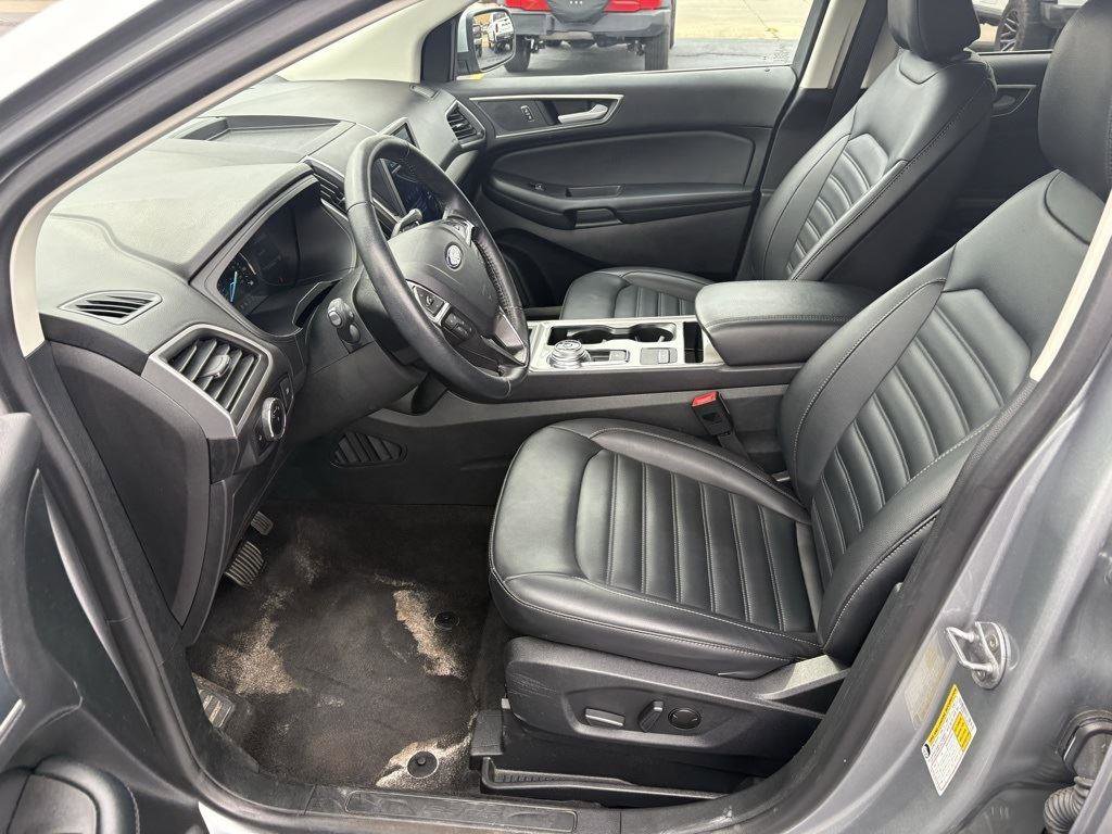 Used 2024 Ford Edge SEL image 4