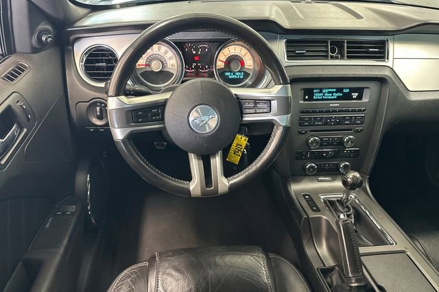 Used 2010 Ford Mustang GT Premium RWD image 15