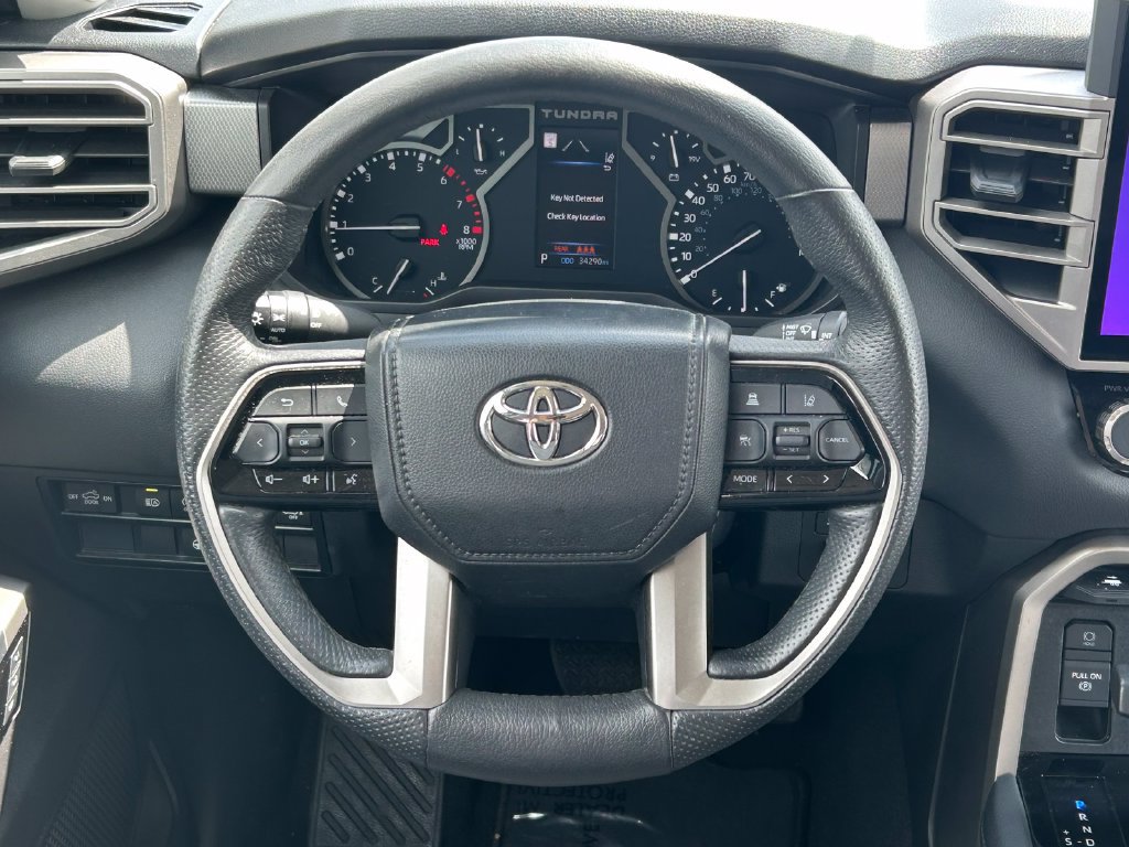 Used 2023 Toyota Tundra Limited AWD/4WD image 45