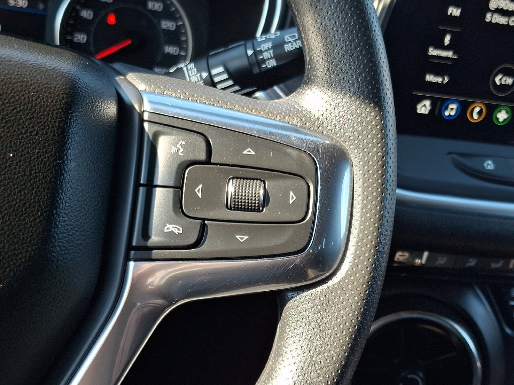 Used 2025 Chevrolet Blazer LT AWD/4WD image 23