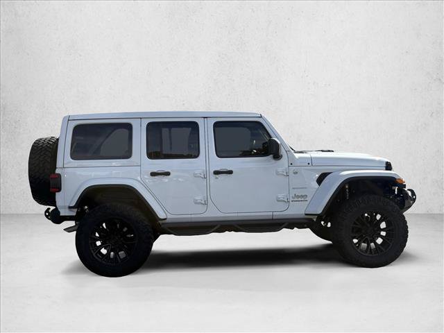 Used 2024 Jeep Wrangler Unlimited Sahara w/ Technology Group AWD/4WD image 4