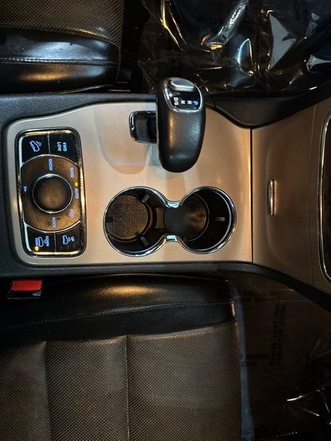 Used 2015 Jeep Grand Cherokee Summit AWD/4WD image 32