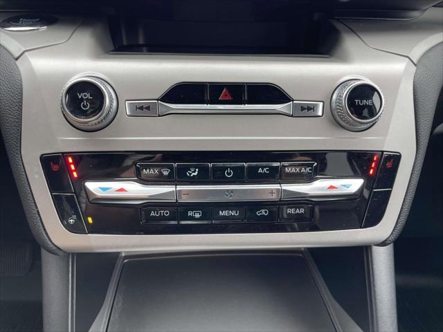 Used 2023 Ford Explorer XLT w/ Equipment Group 202A image 27