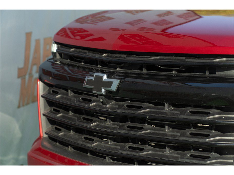 Used 2024 Chevrolet Traverse LT w/ Midnight/Sport Edition FWD image 14