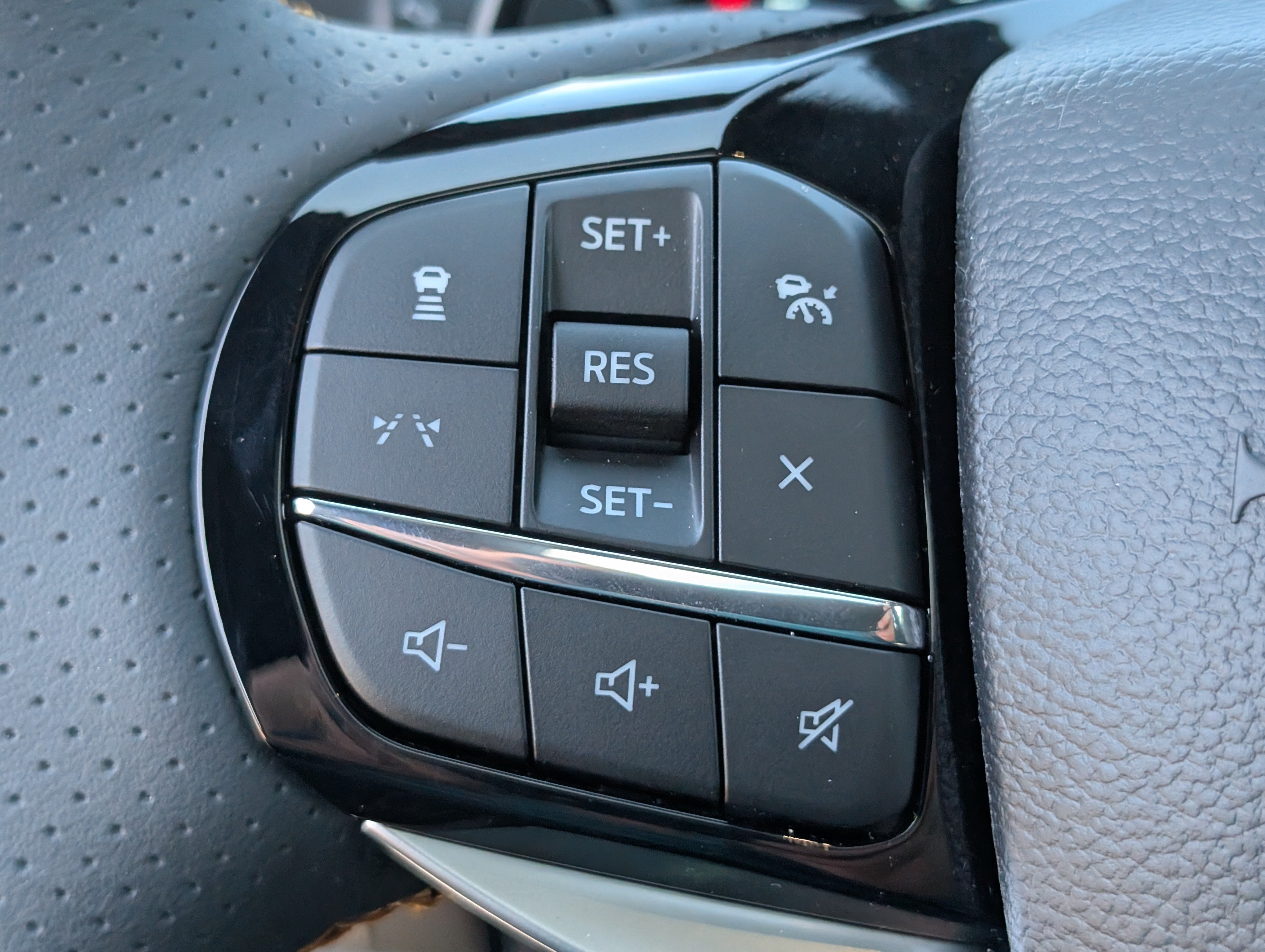 New 2026 Ford Explorer Tremor w/ Tremor Ultimate Package AWD/4WD image 21