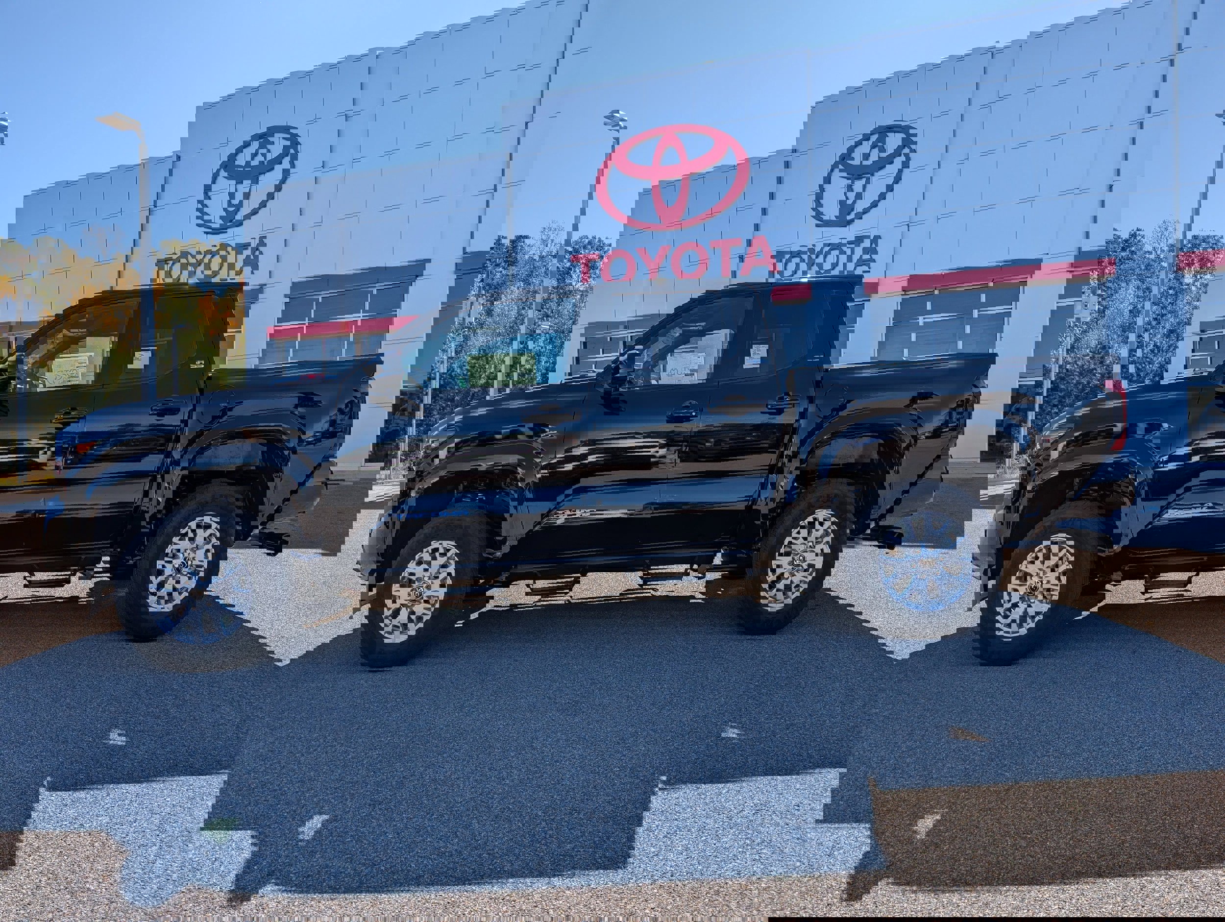 New 2025 Toyota Tacoma SR5 video 2