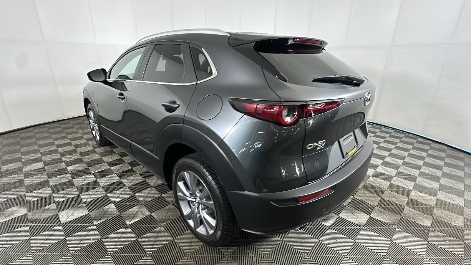 Used 2023 MAZDA CX-30 AWD 2.5 S w/ Preferred Package image 4