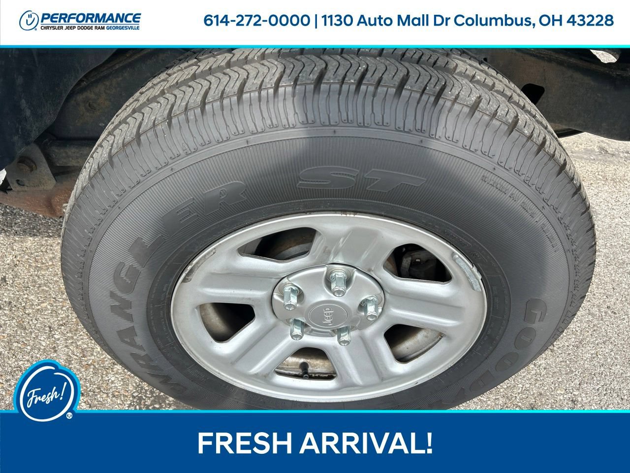 Used 2016 Jeep Wrangler Unlimited Sport w/ Connectivity Group AWD/4WD image 11