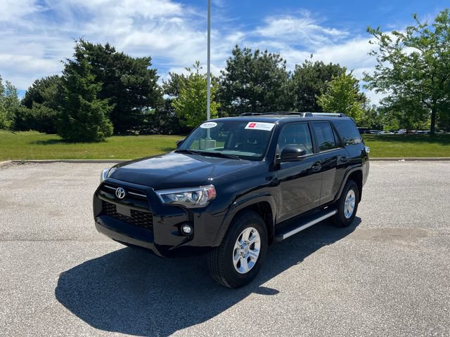 Used 2024 Toyota 4Runner SR5 Premium w/ Moonroof Package AWD/4WD image 1