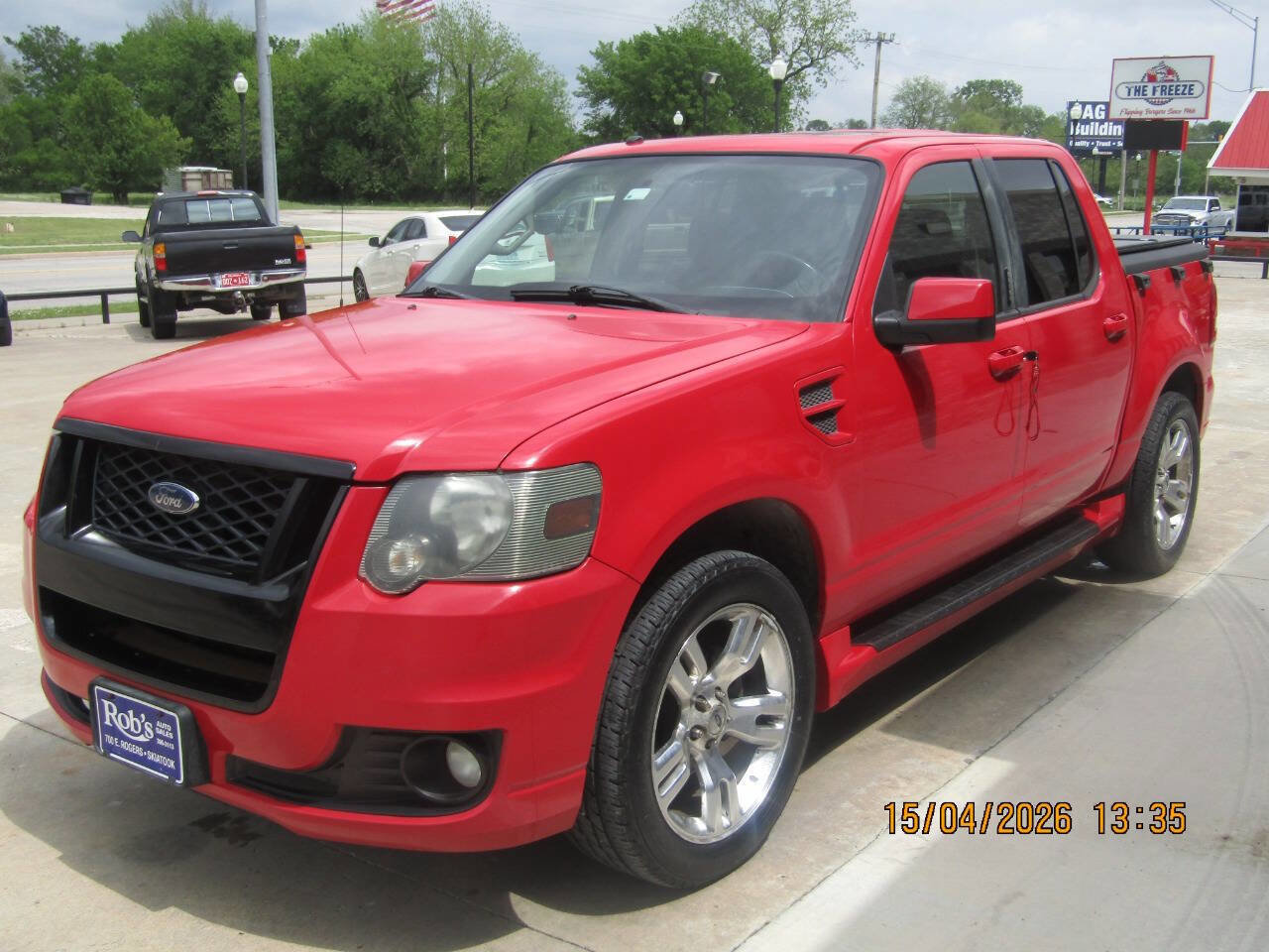 Used 2008 Ford Explorer Sport Trac Limited RWD image 4