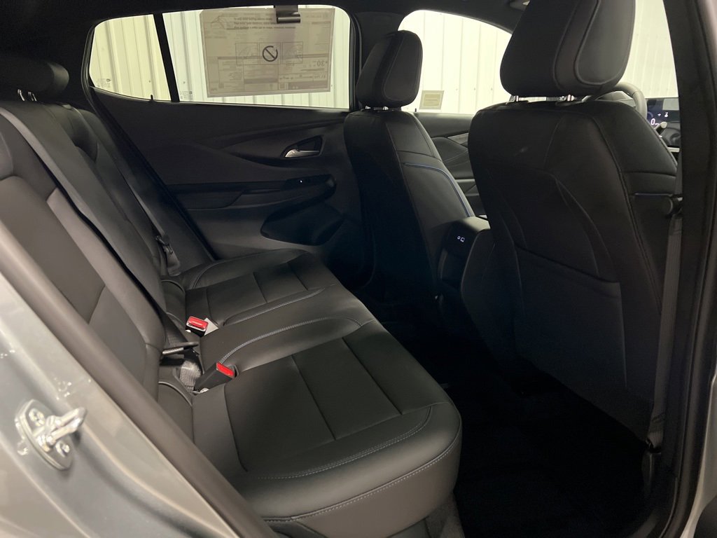 New 2025 Buick Envista Sport Touring w/ Convenience I Package image 9