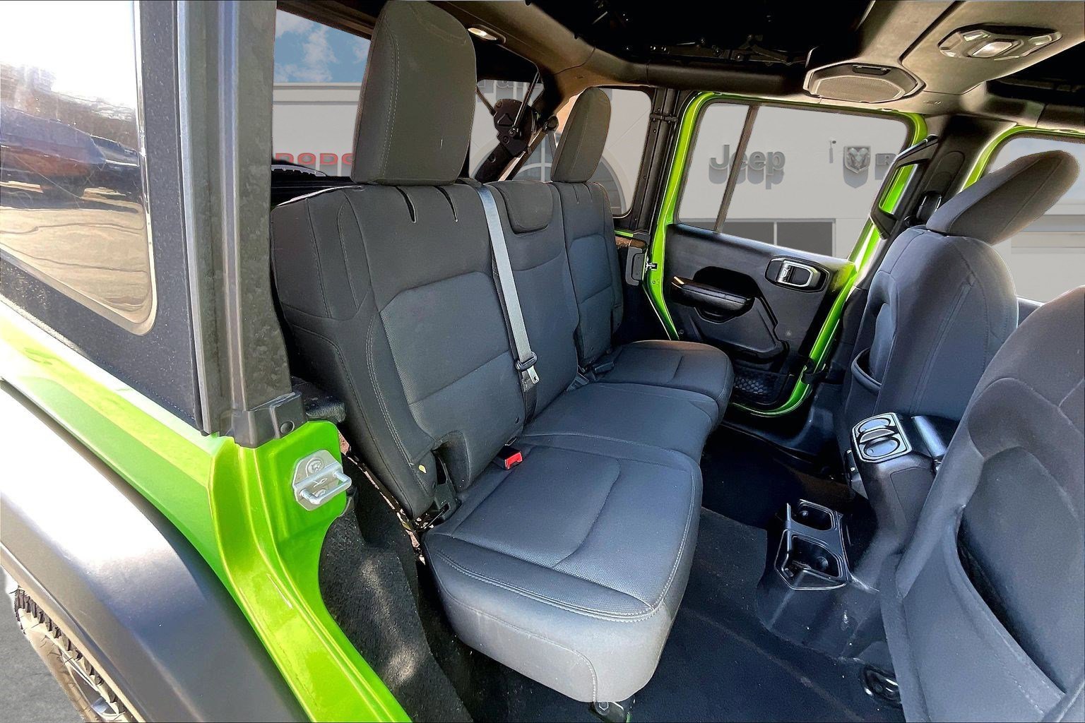 Used 2018 Jeep Wrangler Unlimited Sport S image 23