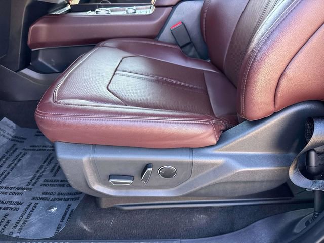 Used 2024 Ford Expedition Max Limited image 22