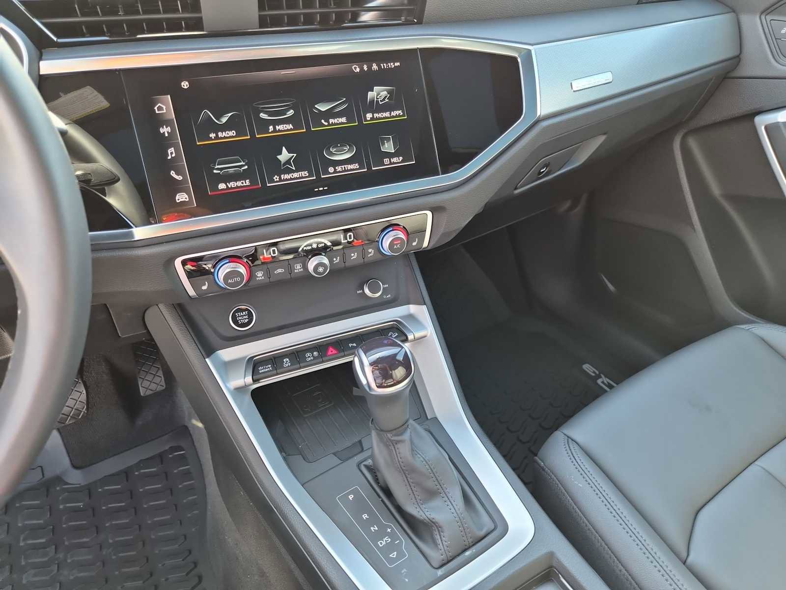 Used 2025 Audi Q3 2.0T Premium w/ Convenience Package image 23