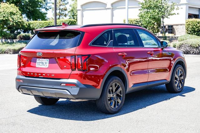 Used 2021 Kia Sorento S w/ Panoramic Sunroof Package AWD/4WD image 5