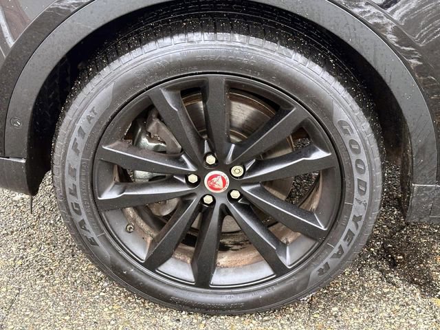 Used 2020 Jaguar E-PACE SE image 8