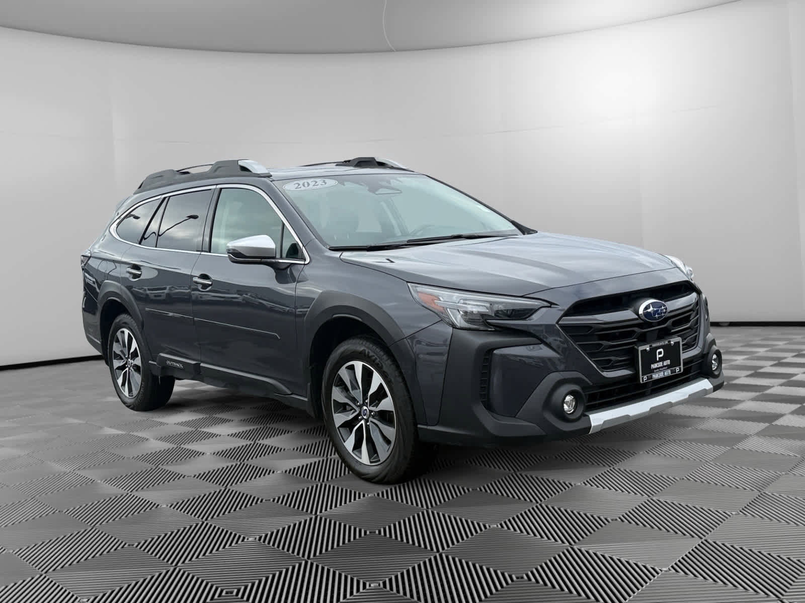 Used 2023 Subaru Outback Touring XT image 7