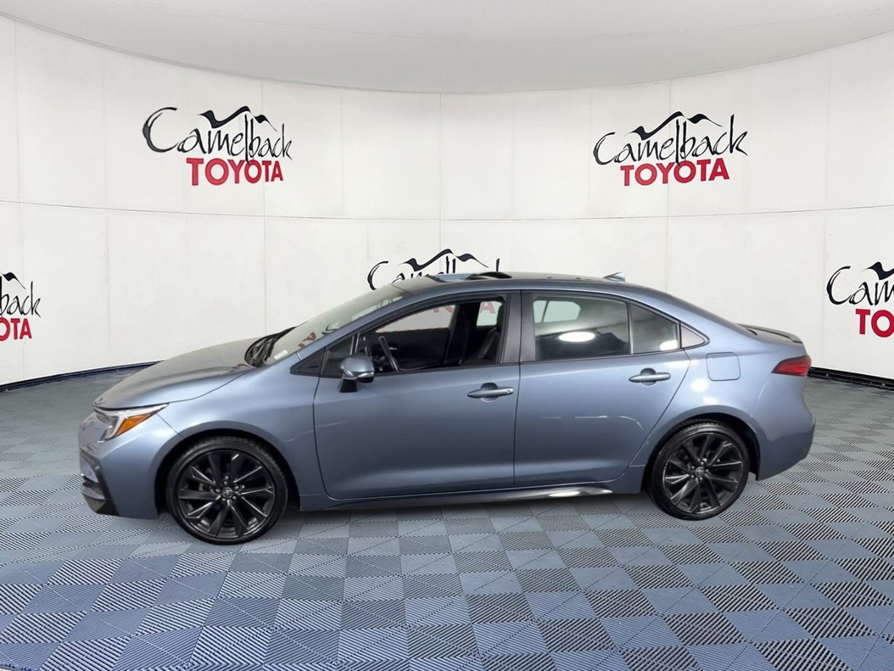 Used 2024 Toyota Corolla XSE FWD image 8