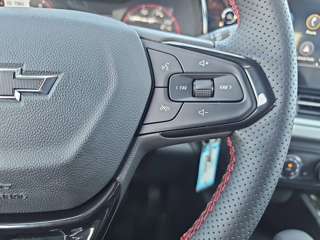New 2026 Chevrolet Trax RS w/ Sunroof Package image 17