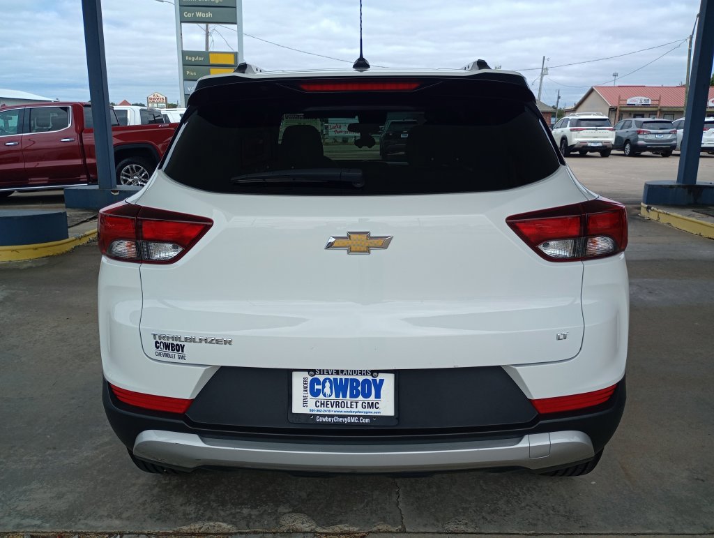 Used 2025 Chevrolet TrailBlazer LT FWD image 4