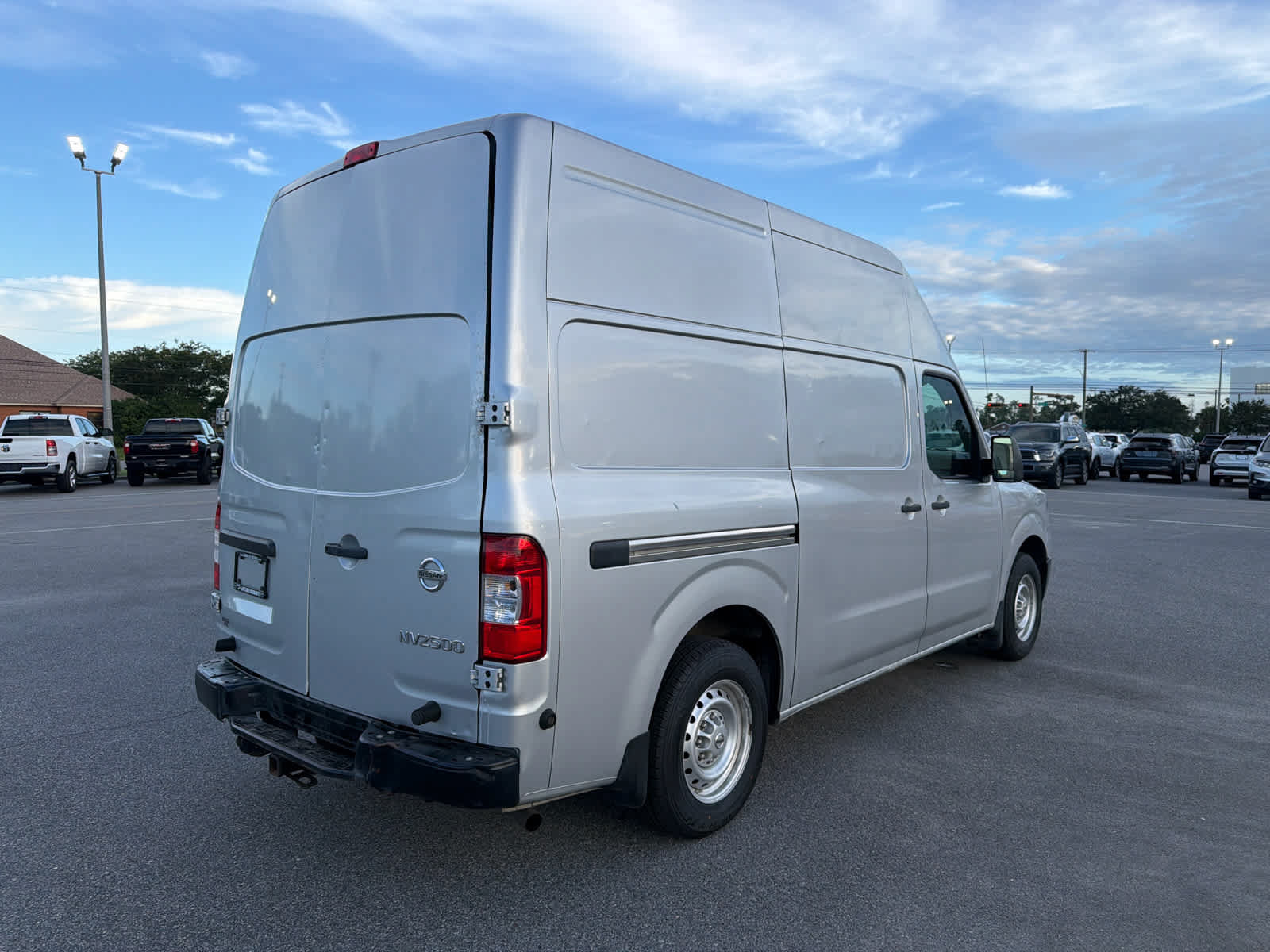 Used 2020 Nissan NV 2500 S RWD image 6