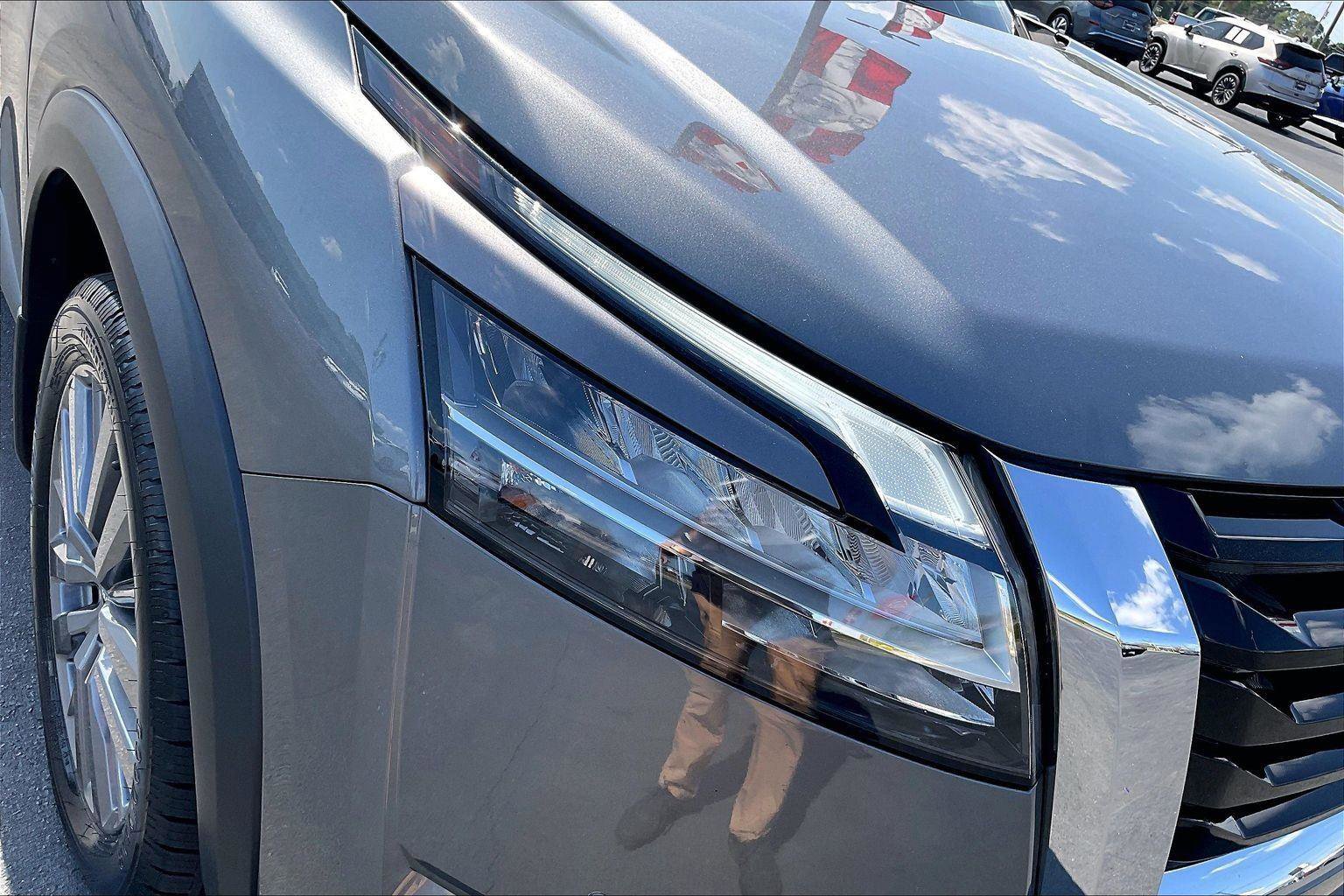 Certified 2024 Nissan Pathfinder SL w/ SL Premium Package image 31