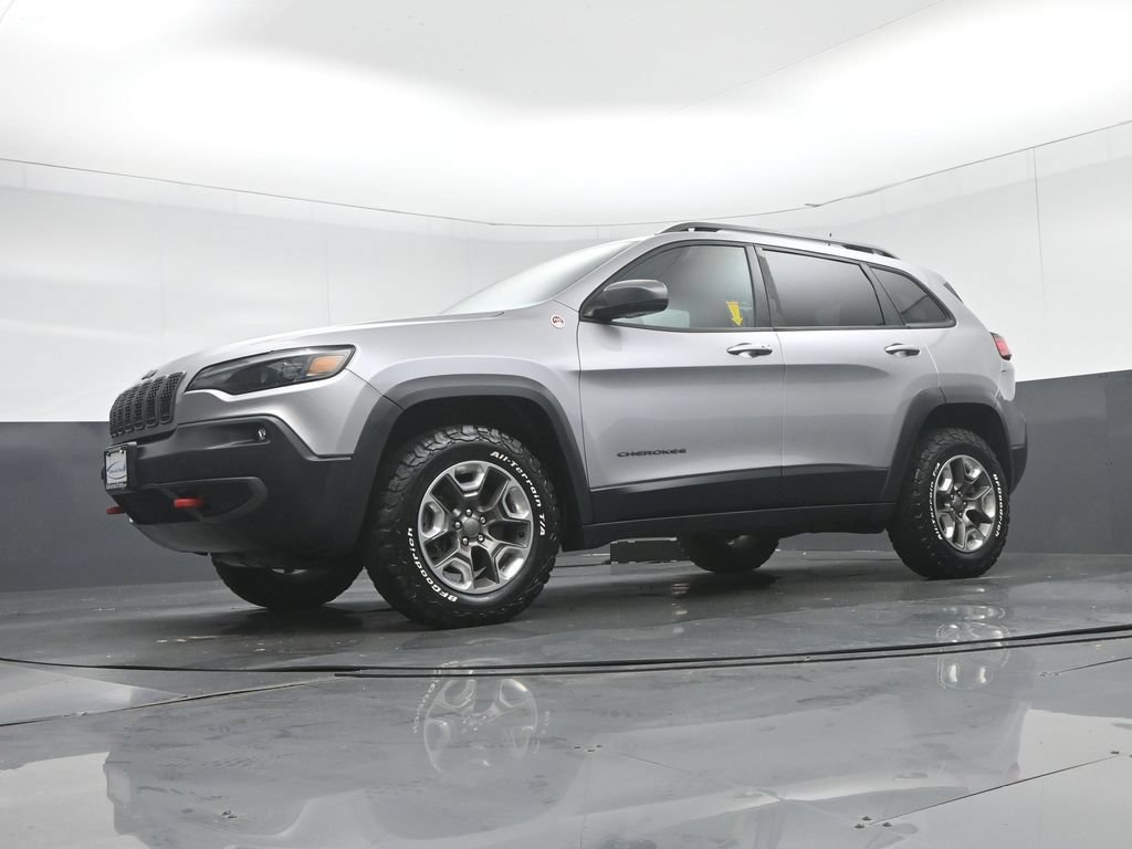 Used 2019 Jeep Cherokee Trailhawk AWD/4WD image 53