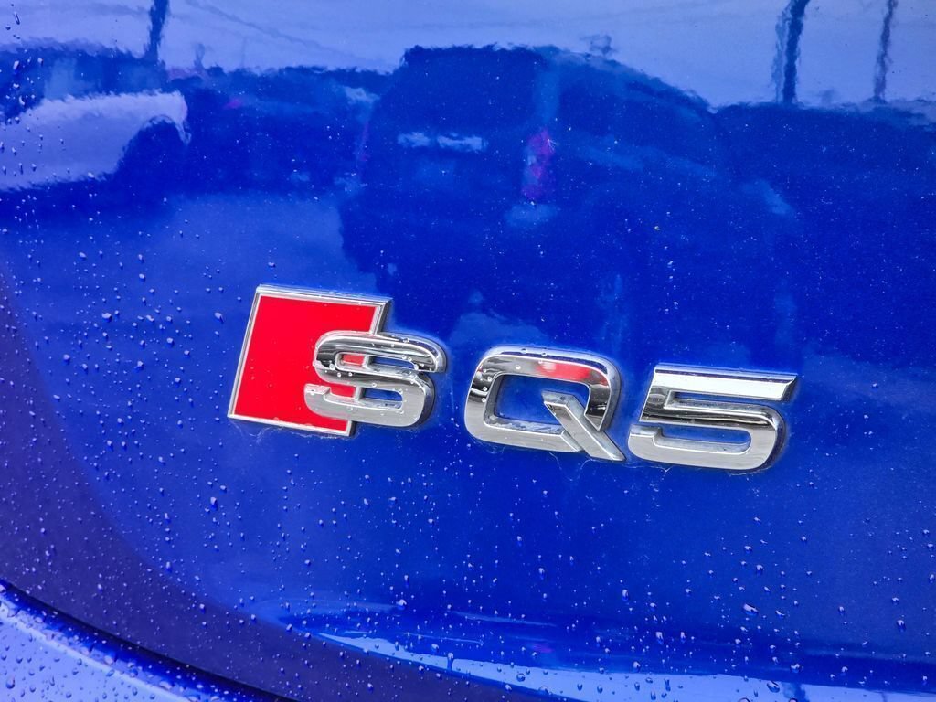 Used 2023 Audi SQ5 Prestige AWD/4WD image 14