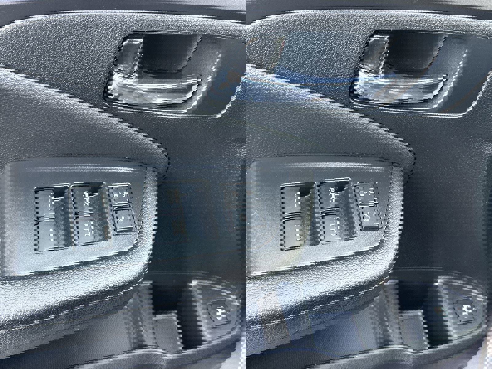 Used 2021 Honda Passport Sport image 15