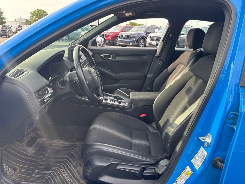 Used 2023 Honda Civic Sport image 16