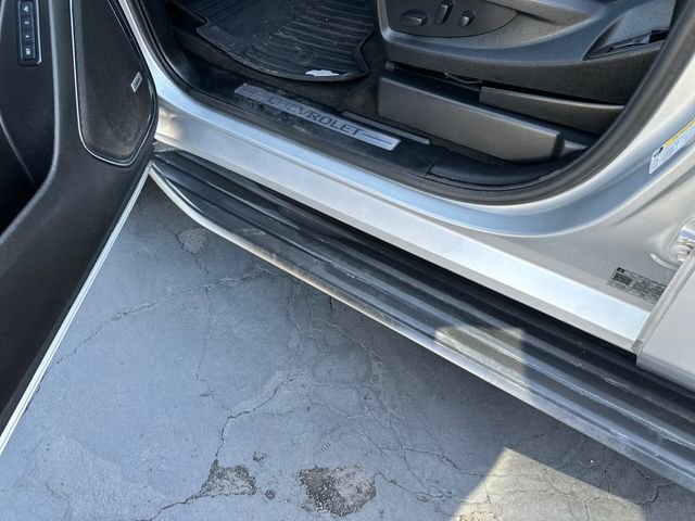 Used 2018 Chevrolet Tahoe LT w/ Luxury Package RWD image 12