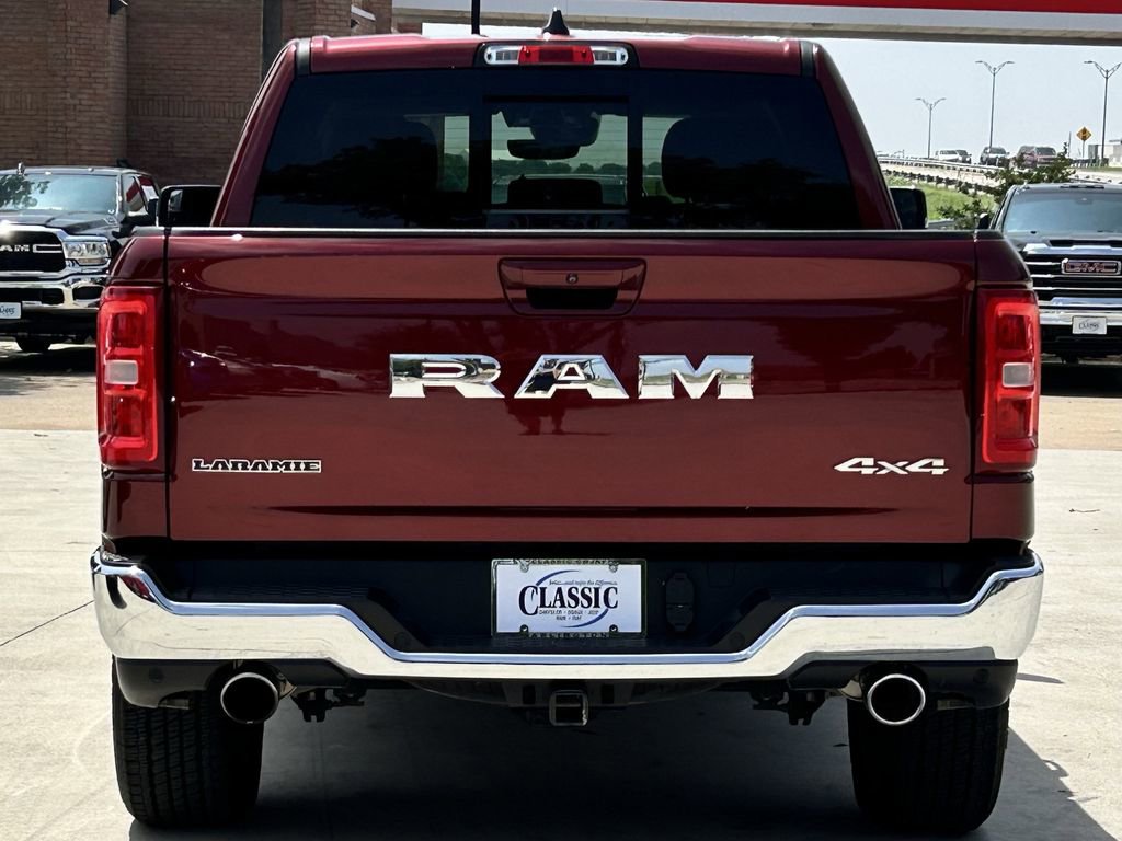 Used 2025 RAM 1500 Laramie AWD/4WD image 5