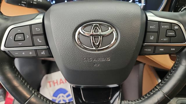 Used 2021 Toyota Highlander Platinum AWD/4WD image 14