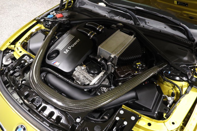 Used 2019 BMW M4 Coupe w/ Executive Package RWD image 17